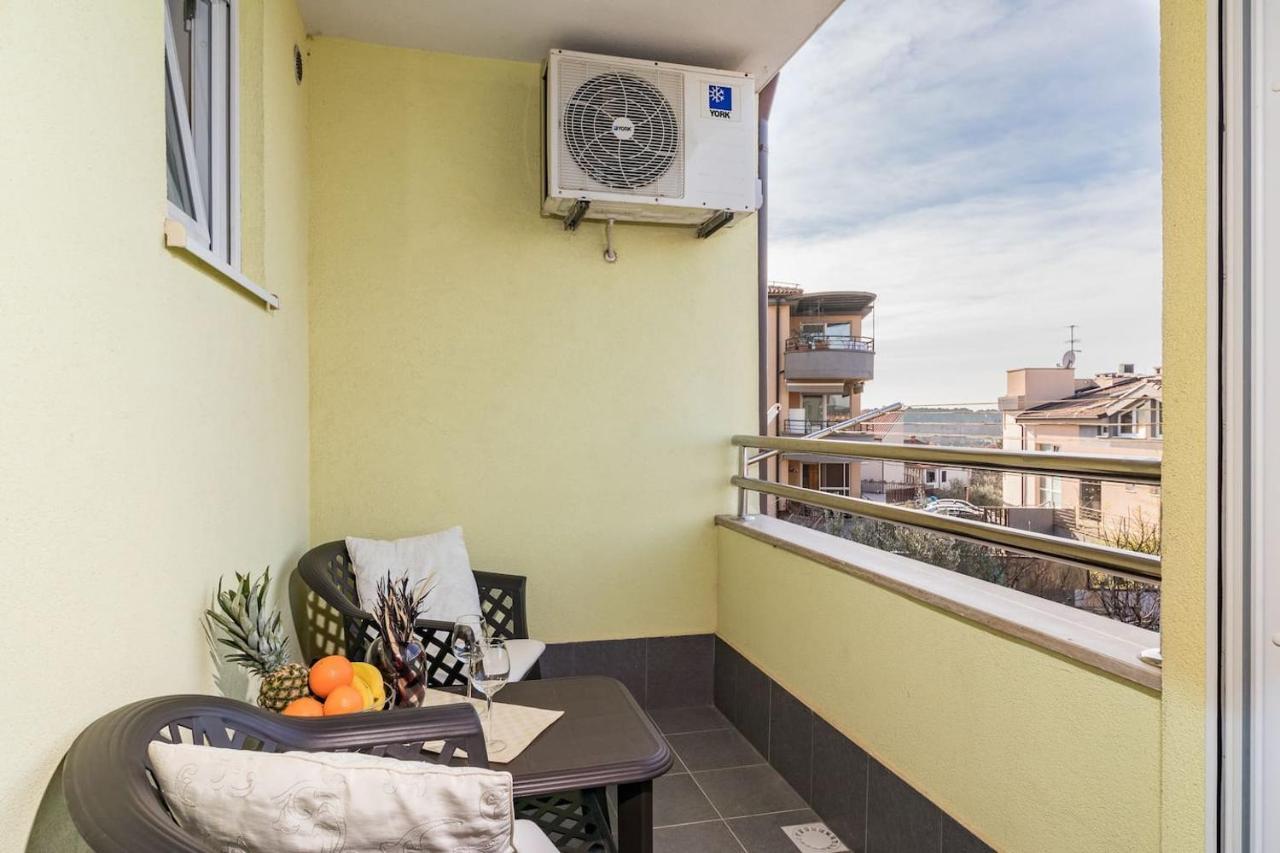 Apartment Klara Pula Luaran gambar