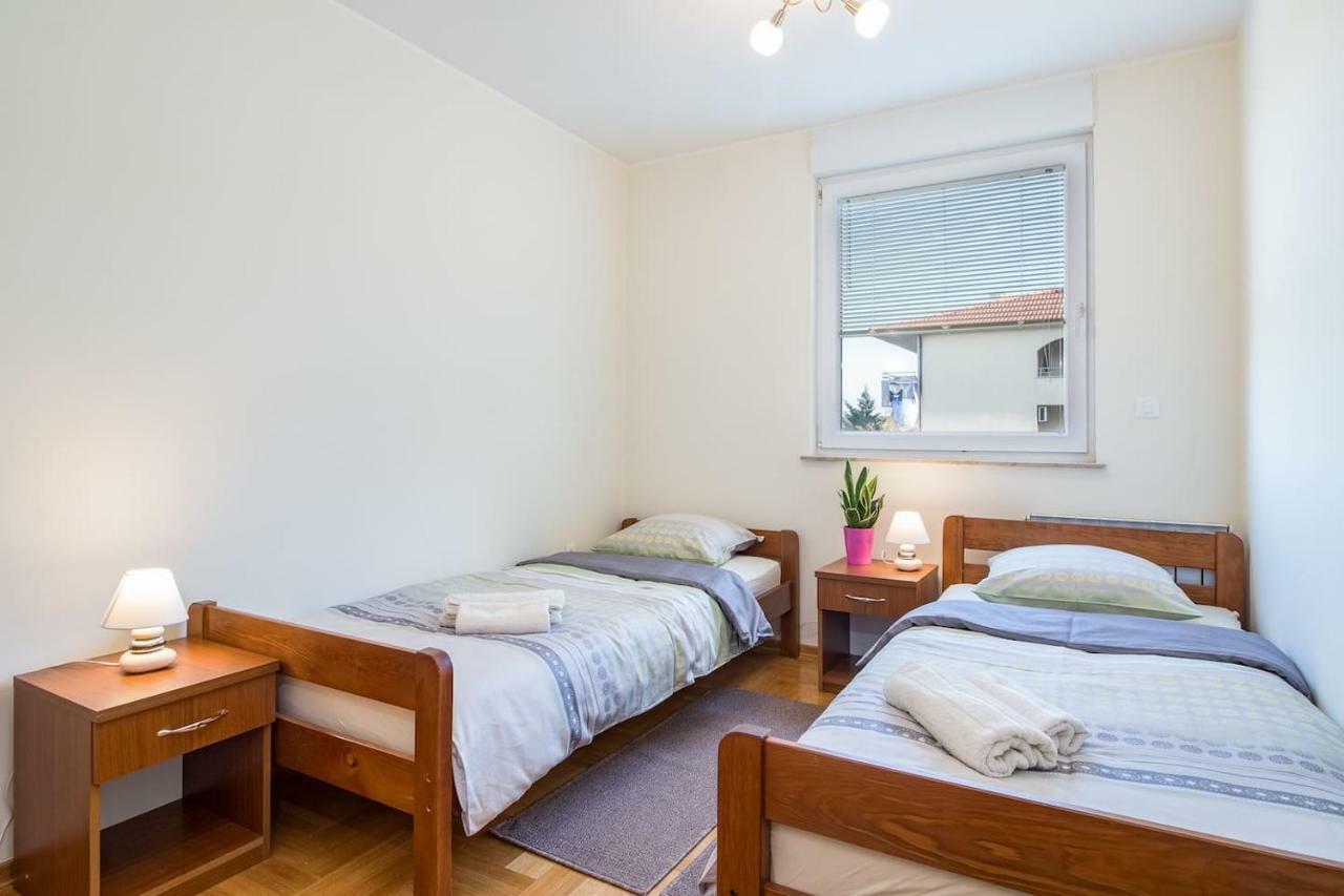 Apartment Klara Pula Luaran gambar